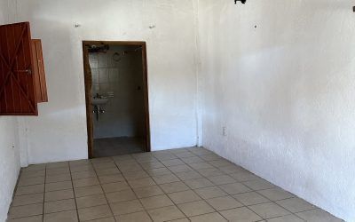 Terreno Venta El Roble Zapopan Fraccionamiento Los Robles 1000 Metros cuadrados 50 x 20 se encuentra después del club de la UDG