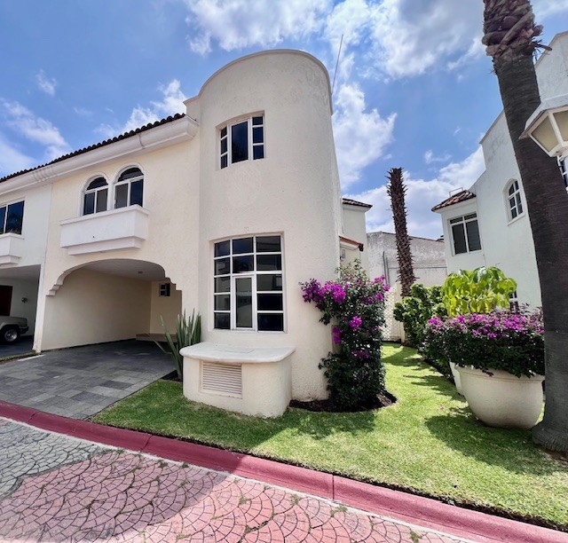Casa Renta Lomas del Valle Zapopan